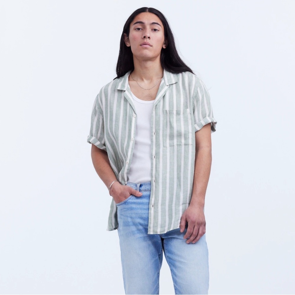 Madewell Linen Easy Short-Sleeve Button Down in Dried Aloe